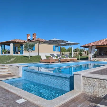 Villa Evelyn By Guide Fažana