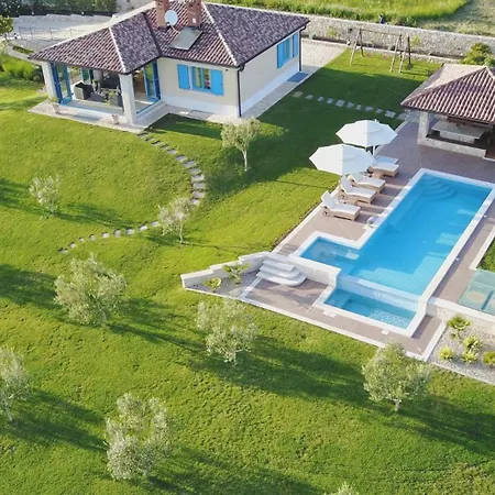 Villa Evelyn By Guide Fažana